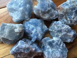 Blue Calcite: The Crystal of Soothing Communication, Emotional Calm and Gentle Healing