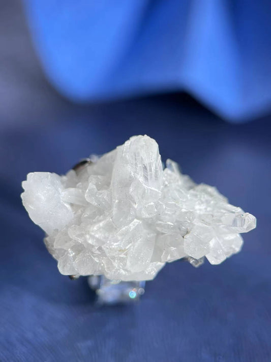 Crystals and the Moon: Raw Stones for Each Lunar Phase