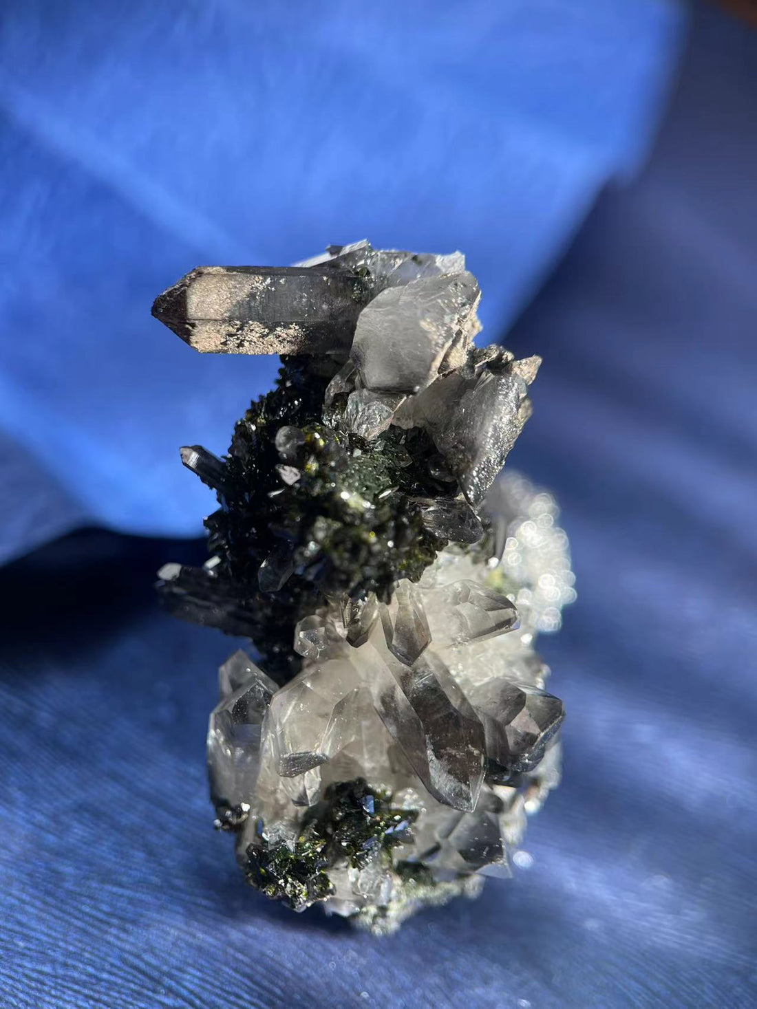 Crystals for Sleep & Dream Work: Raw Stones that Open the Subtle Night World