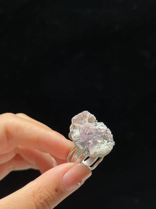 Crystal Ritual for the Root Chakra: A Grounding Reset with Raw Stones