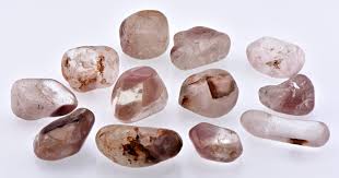 Lithium Quartz: The Crystal of Calm, Emotional Healing and Gentle Awakening