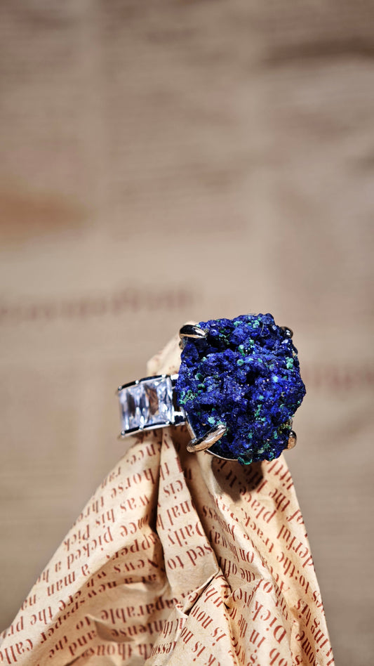 Azurite: The Stone of Inner Vision and Earth-Aligned Mystery