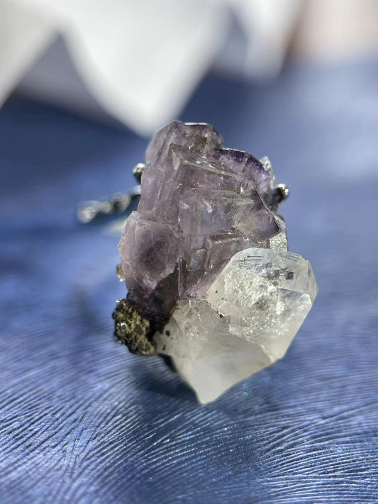 Top 5 Raw Crystals for Heart Chakra Healing & Heart-Centered Living