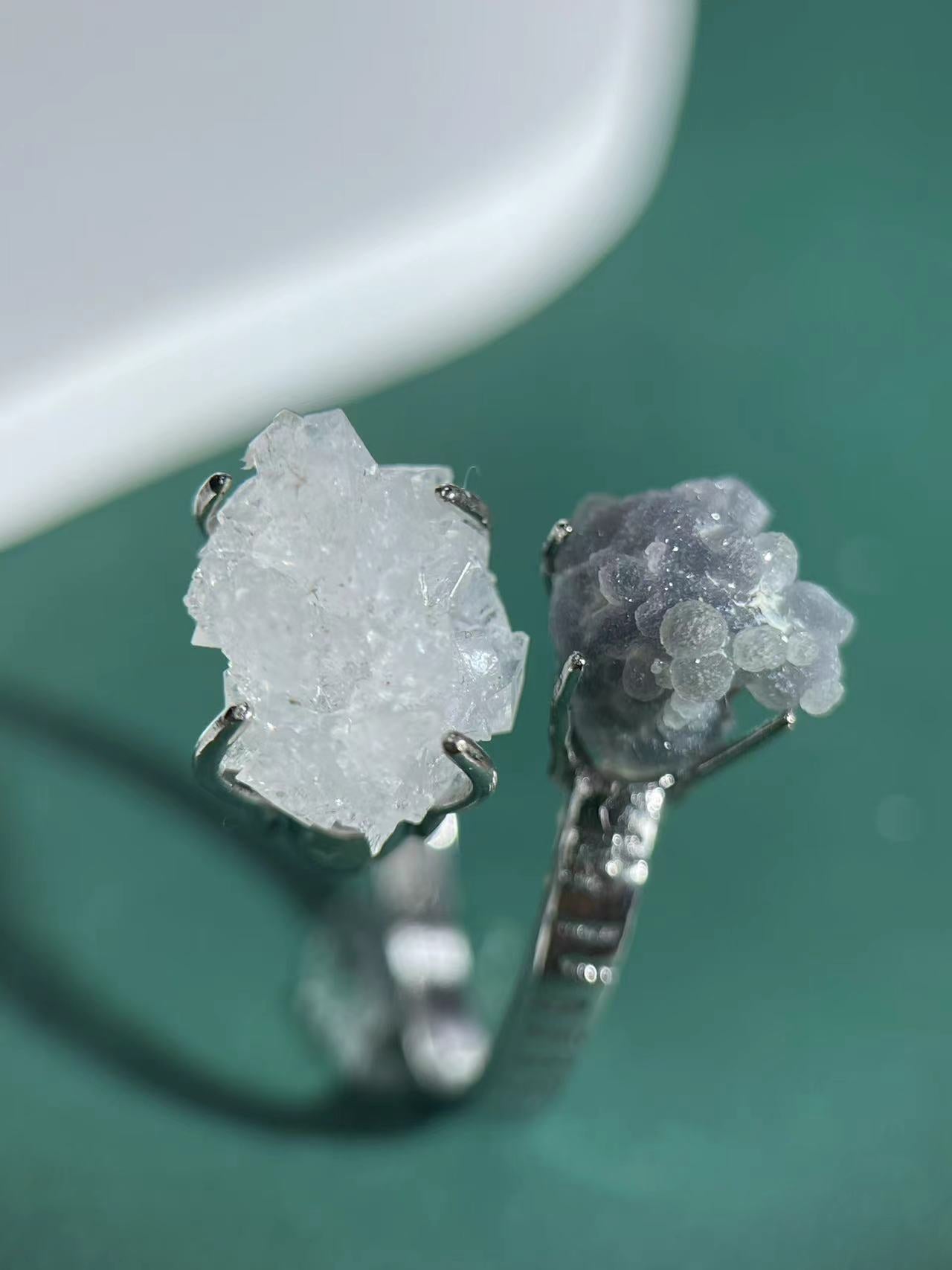 White Sugar Quartz & Grape Agate Twin Crystal Ring