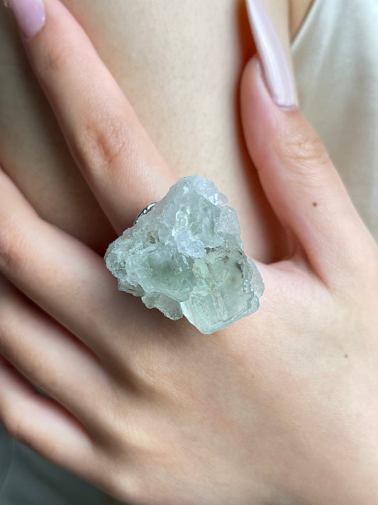 green-fluorite-quartz-cluster-ring-hand-close-up