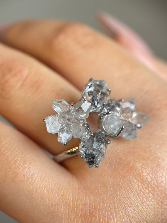 herkimer-diamond-crystal-cluster-ring-close-up