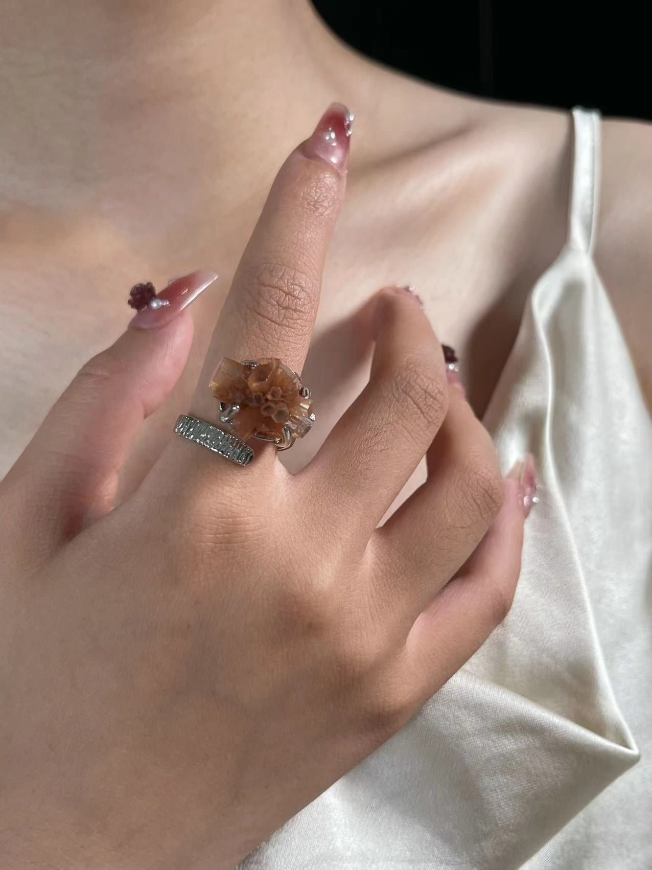Aragonite Cluster Ring