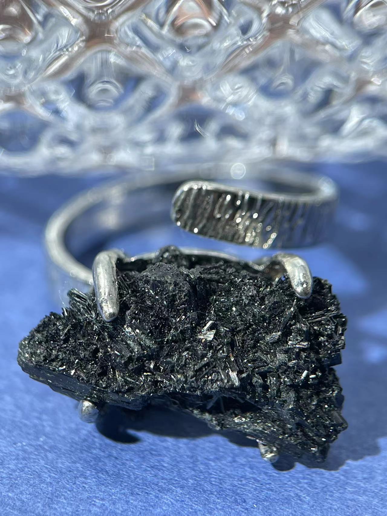 Black Tourmaline (Single Flower) Ring