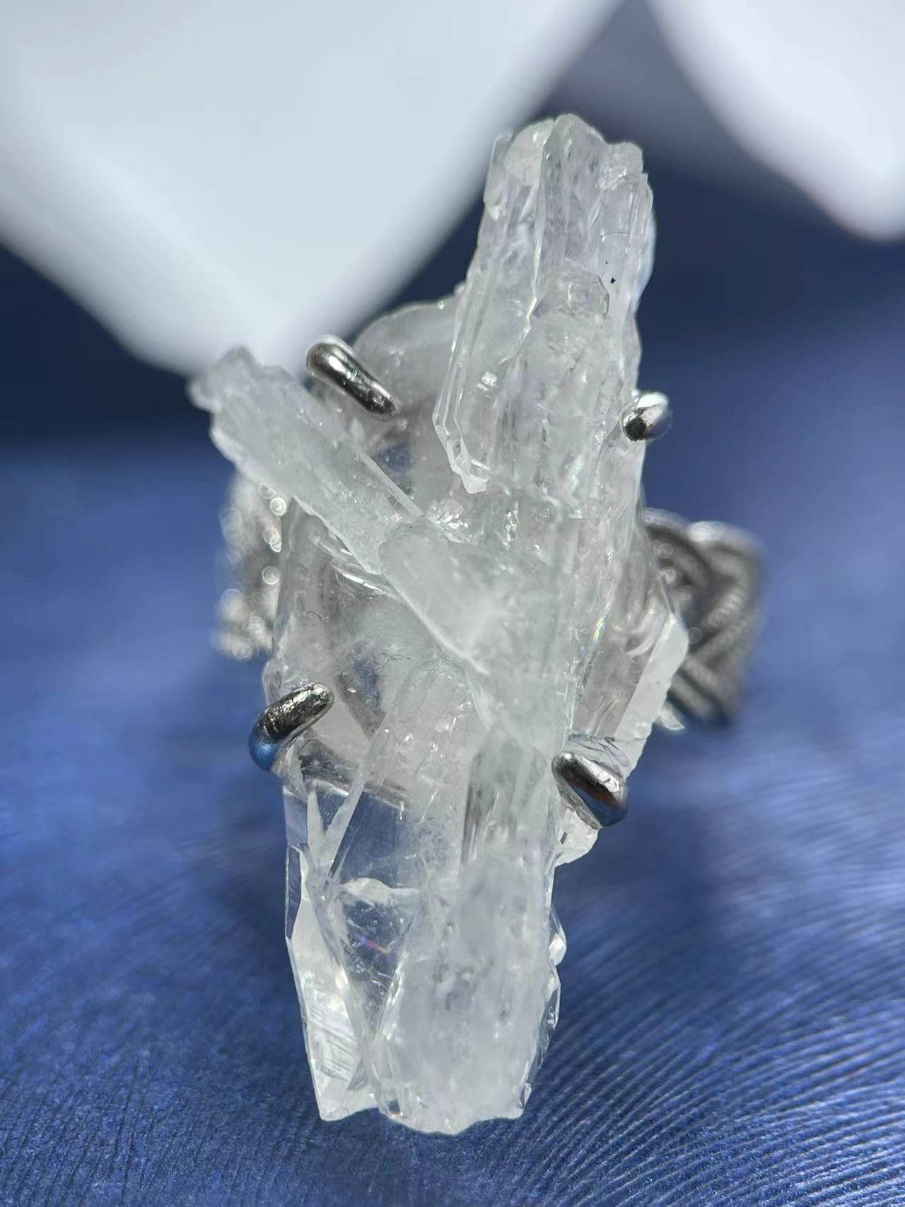 Faden Quartz Ring