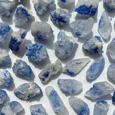 Dumortierite Quartz: The Stone of Inner Resilience, Mental Clarity, and Spiritual Discipline