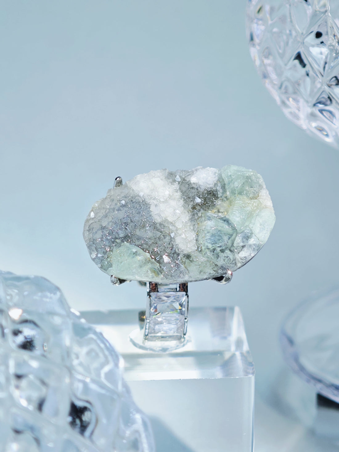 Crystals for Positive Thinking and Optimism: Uplifting Energy for Mind and Spirit