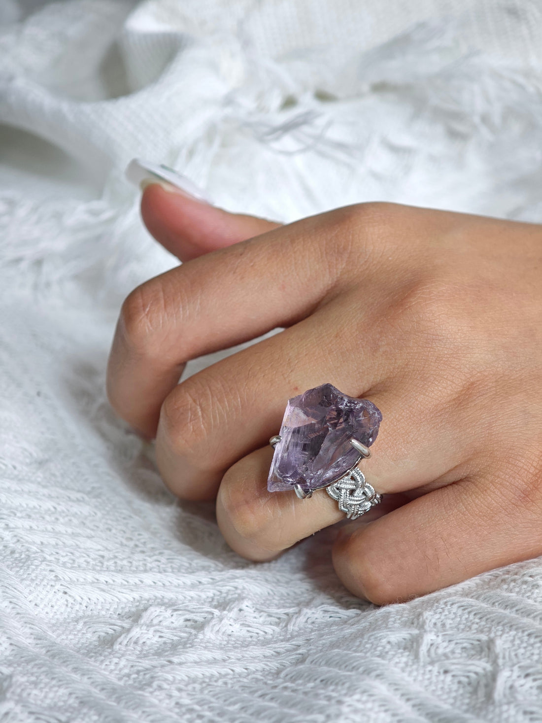 Crystals for Letting Go and Moving On: Embracing Release, Renewal, and Freedom