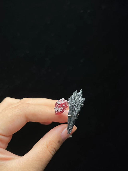 The Ancient Role of Crystals: From Egyptian Temples to Tibetan Healing Altars