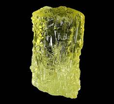 Yellow Beryl: The Crystal of Radiance, Confidence and Timeless Light