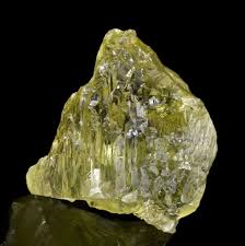Heliodor: The Radiance of Solar Wisdom in Raw Crystal Form