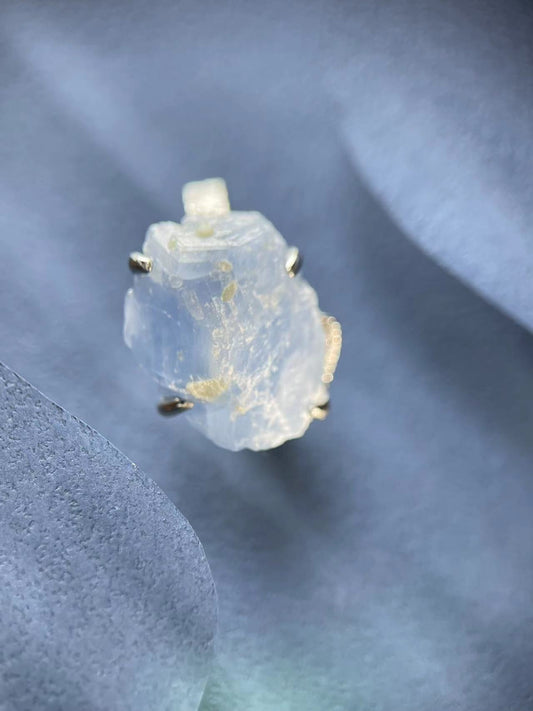 Crystals for Emotional Resilience: Staying Open Without Falling Apart