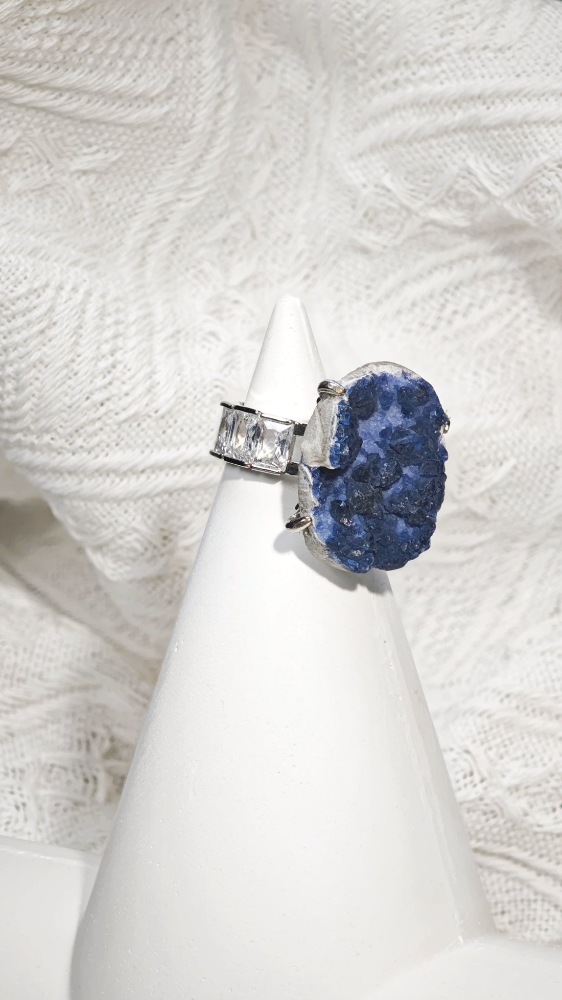 Blueberry Fluorite: A Rare Vision of Inner Stillness and Deep Focus