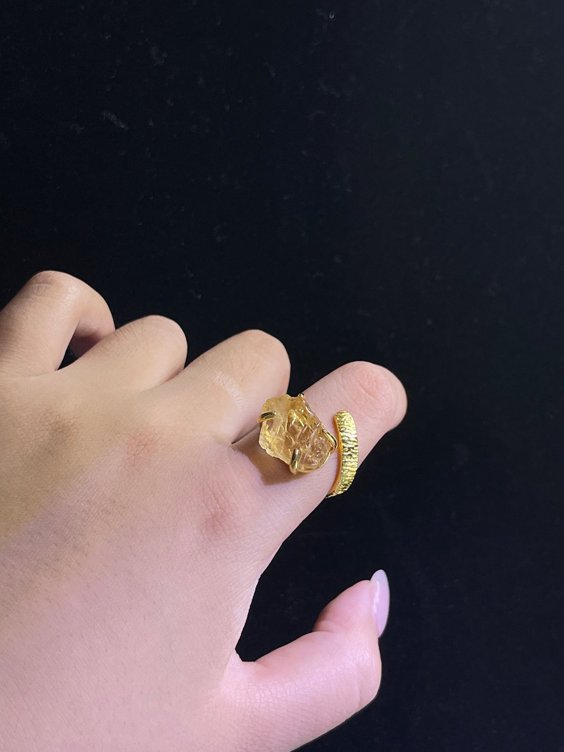 Raw Crystal Spellcasting: Manifestation Without the Fluff