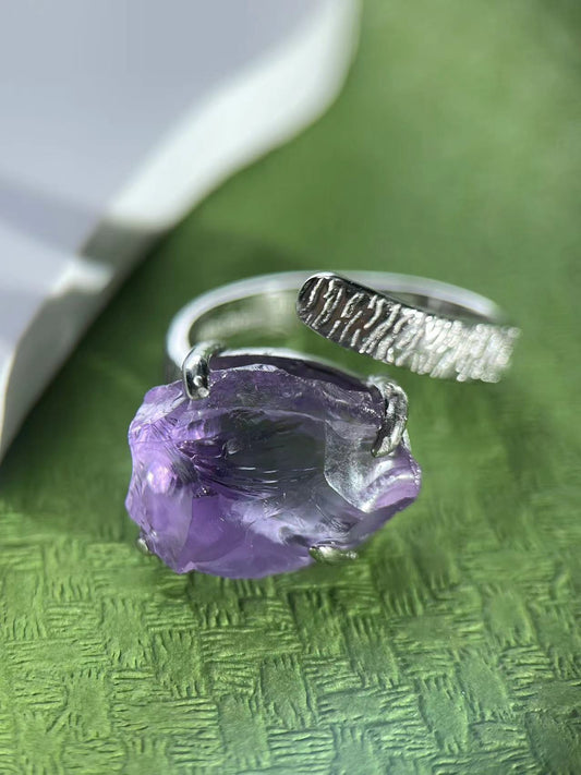 Crystals & Meditation: How Raw Stones Deepen Your Inner Journey