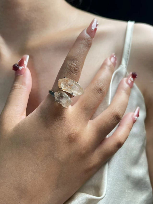Crystals and Deep Meditation: Connecting with Cosmic Energy through Raw Stones