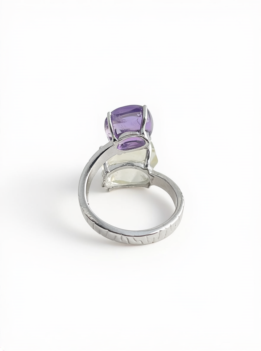 back view of amethyst and green quartz twin ring open band