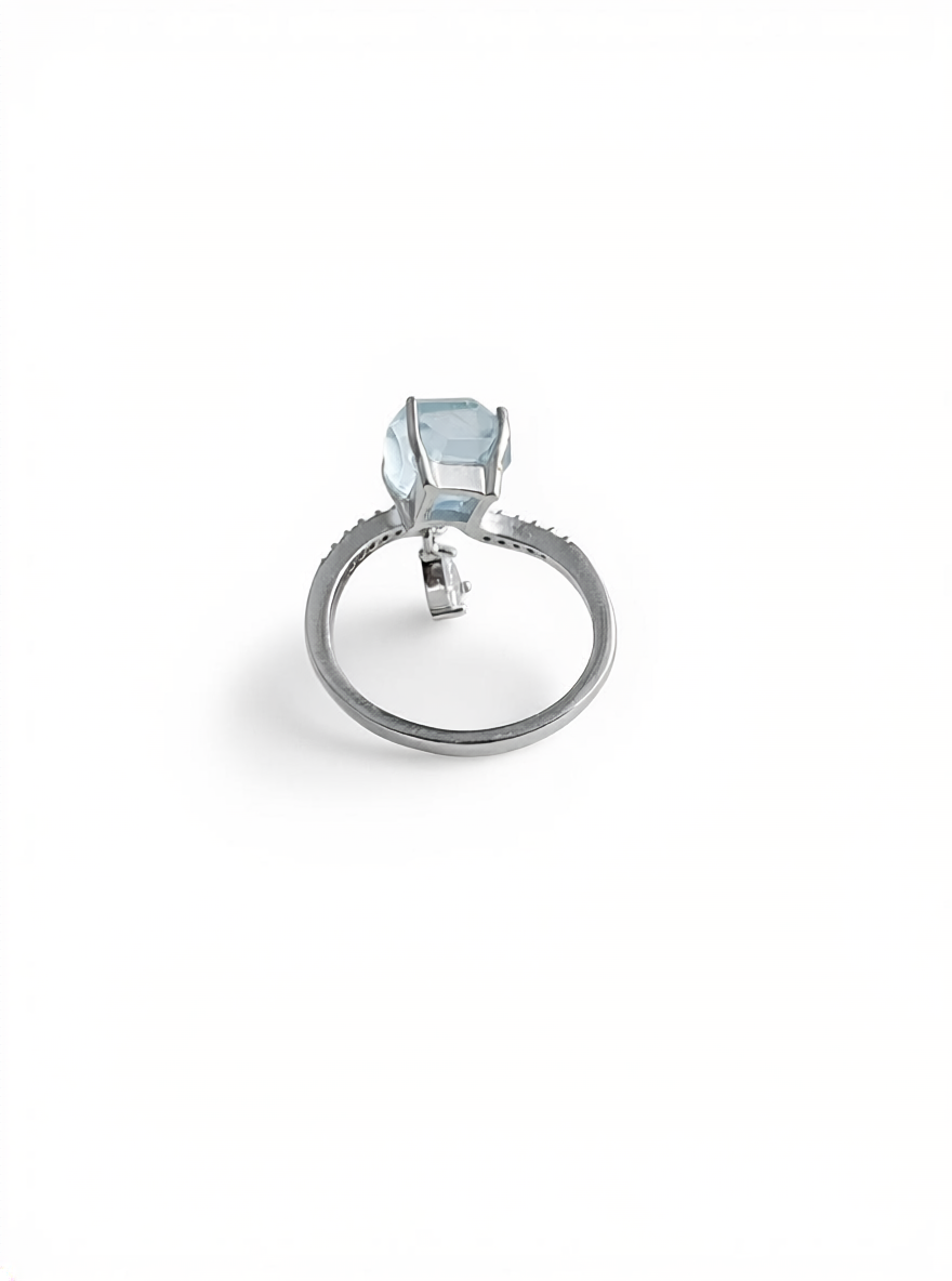 Back view of aquamarine ring open band design