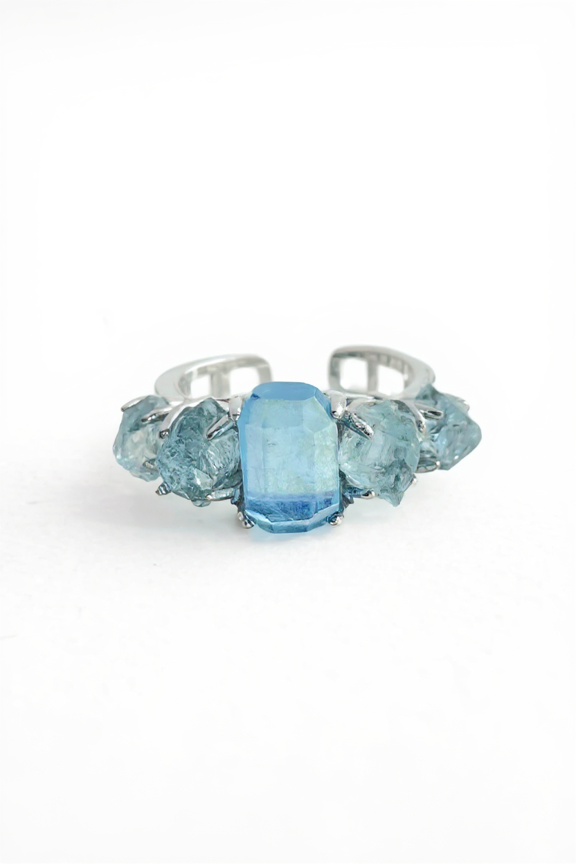 Aquamarine row ring with hand cut aquamarine and raw aquamarine from Brazil natural crystal jewelry front view