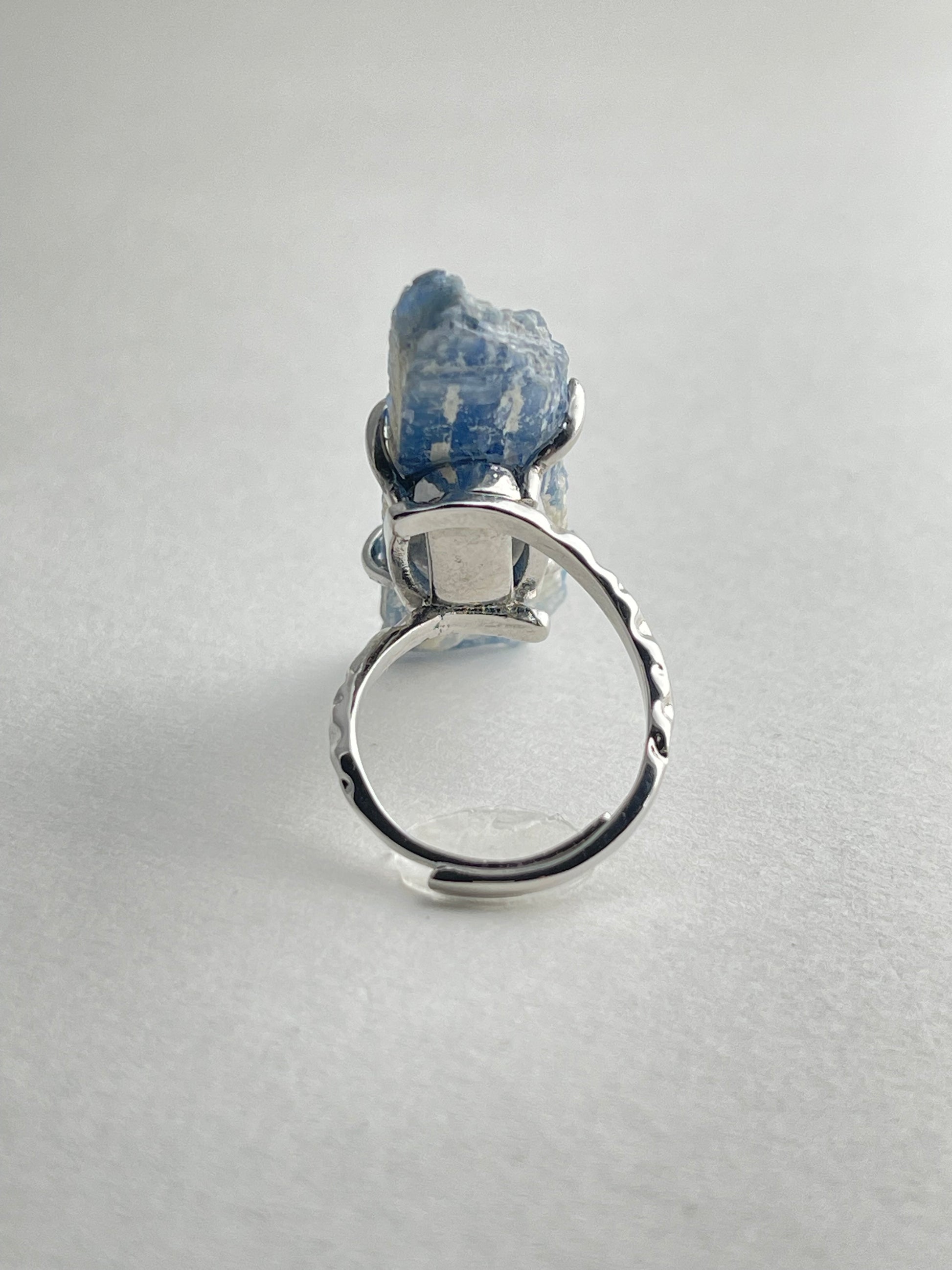 Back view of blue kyanite mineral specimen ring