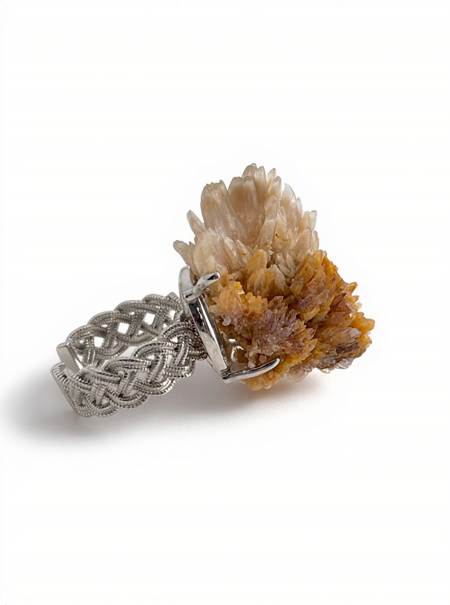 Creedite mineral specimen ring side view