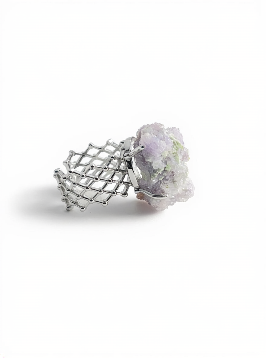 Creedite Ring side view
