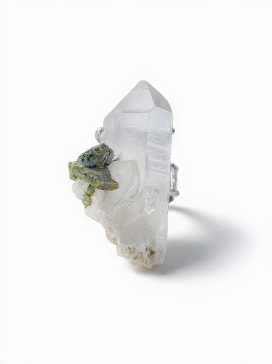 Epidote and Quartz Crystal Point Ring front view with clear quartz and green epidote