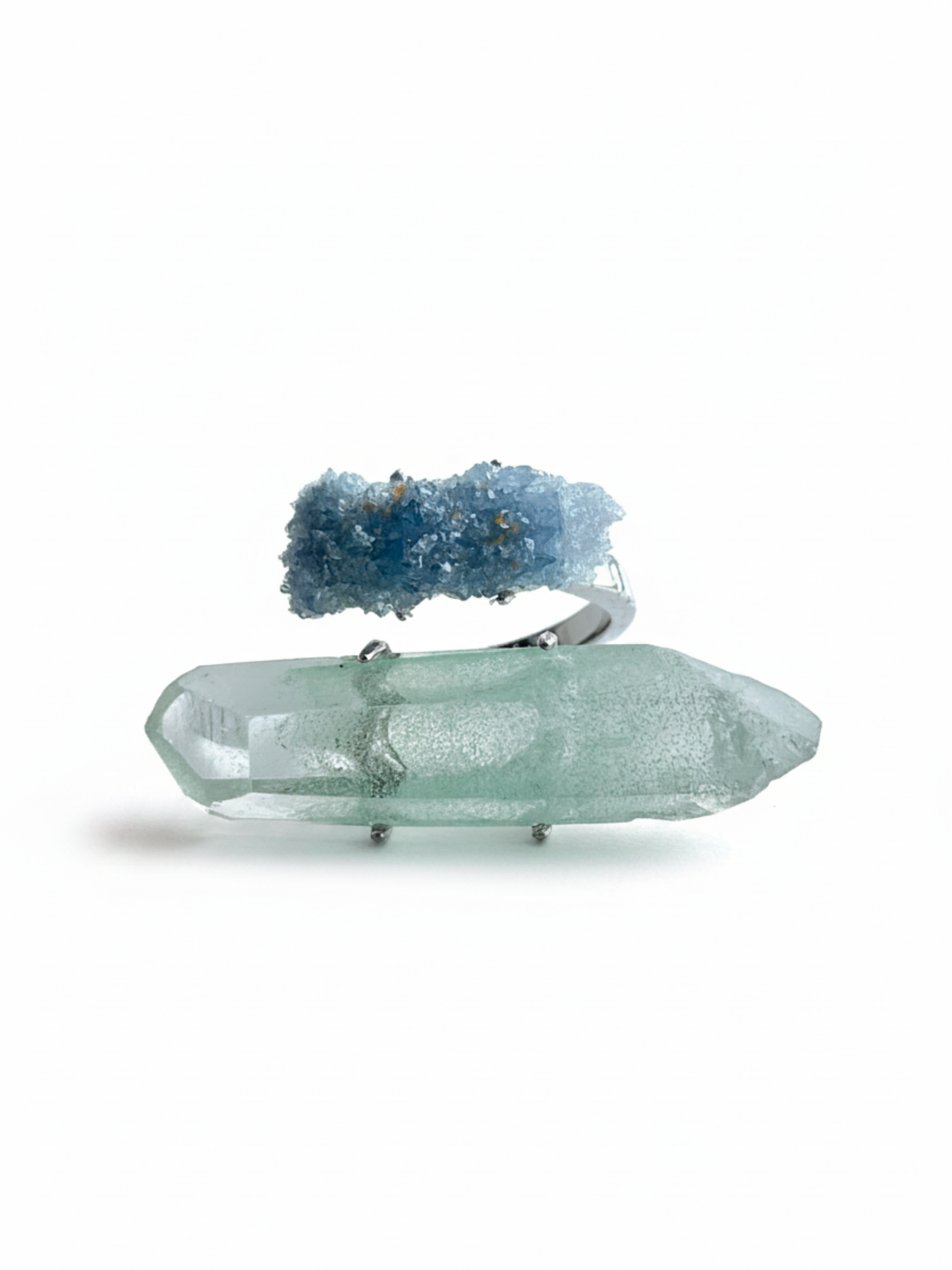 Fuchsite Phantom Quartz and Blue Sapphire mineral specimen ring front view
