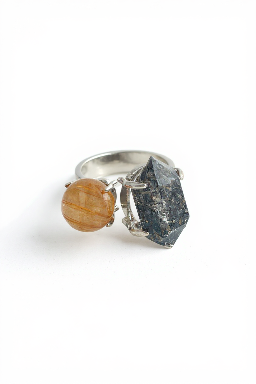 Herkimer diamond quartz and copper rutilated quartz twin ring front view