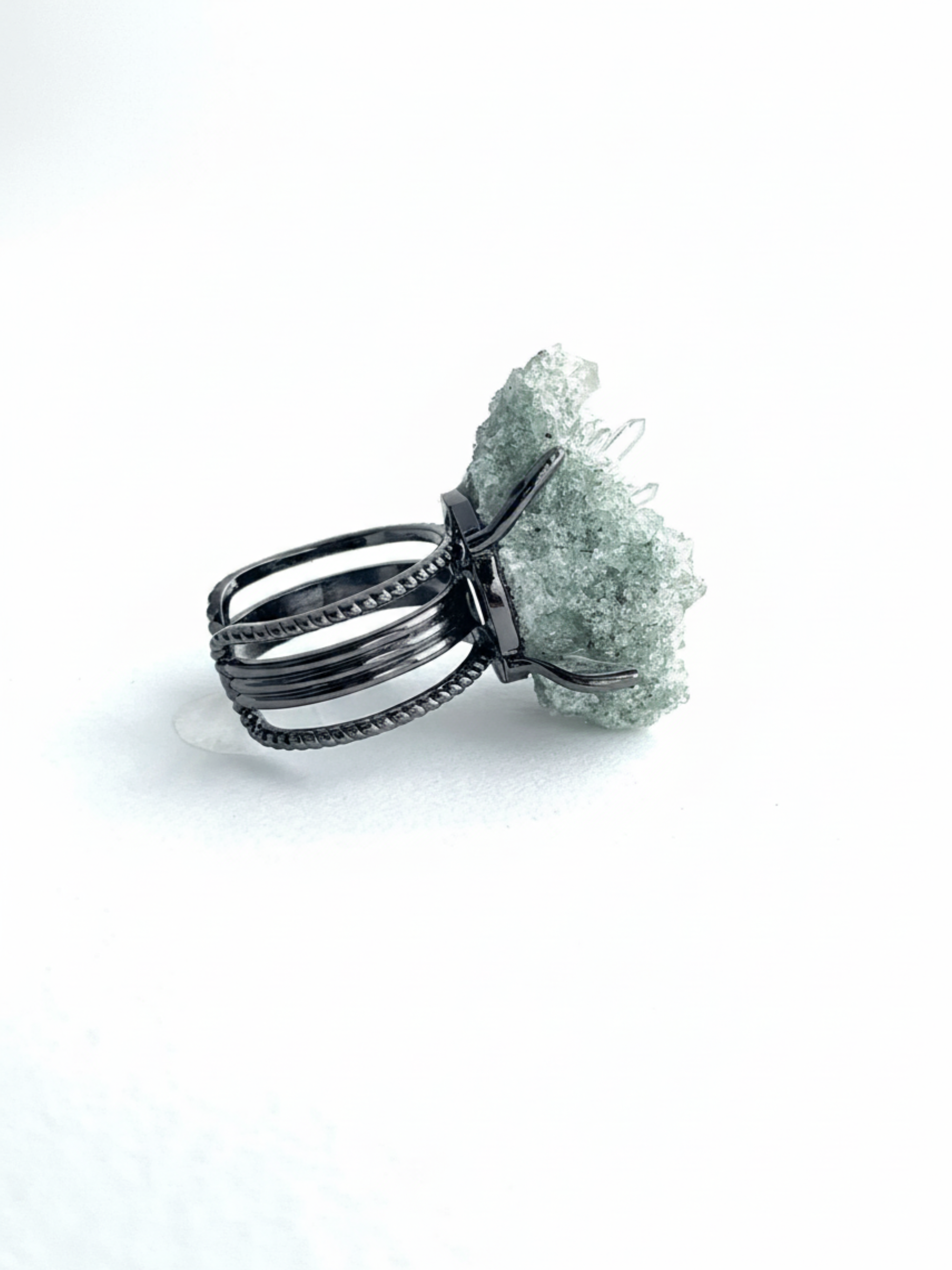 himalayan-green-phantom-quartz-cluster-ring-side