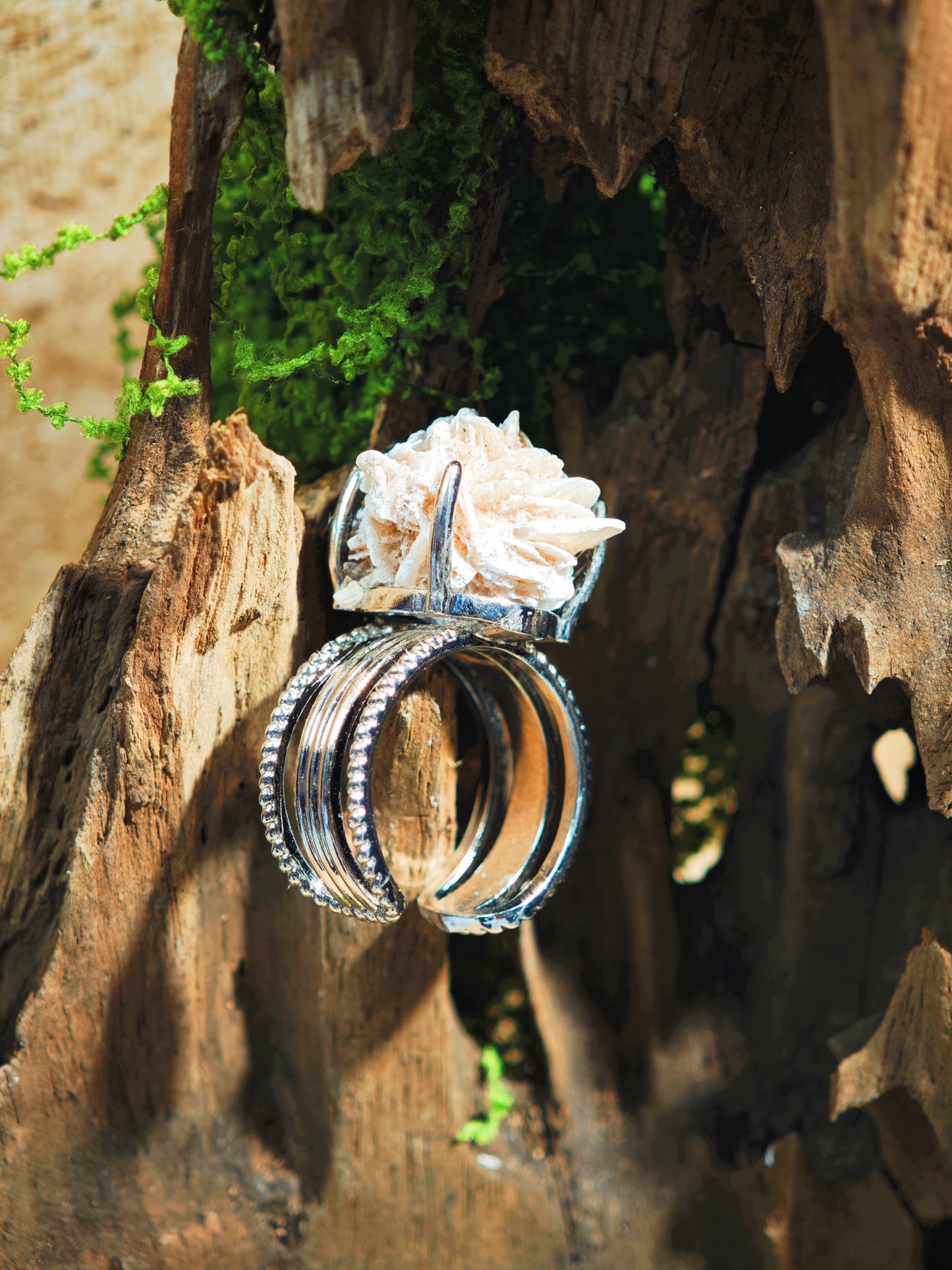 Desert Bloom – Raw Desert Rose Ring