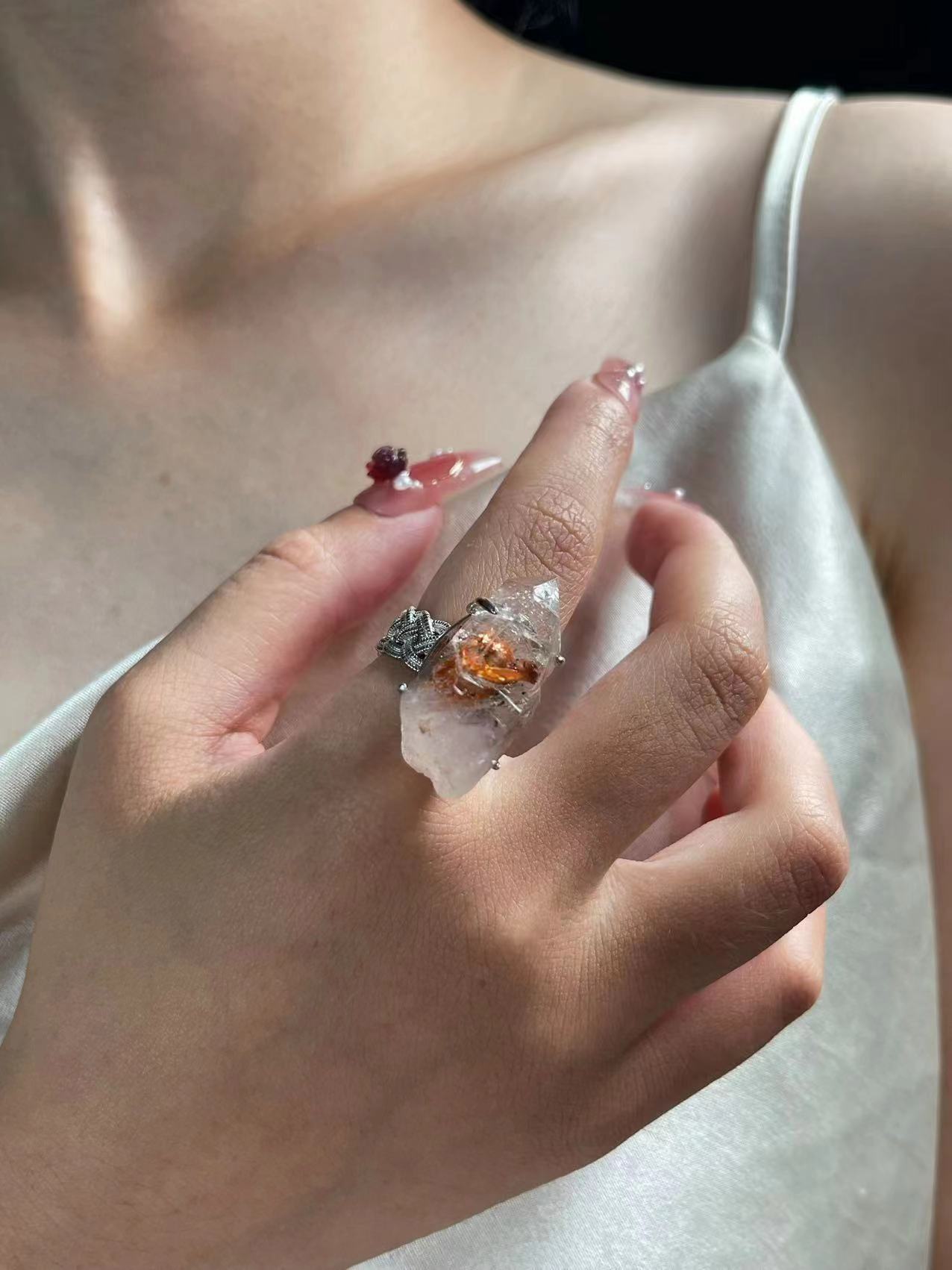 Petroleum Quartz with Red Clay ring