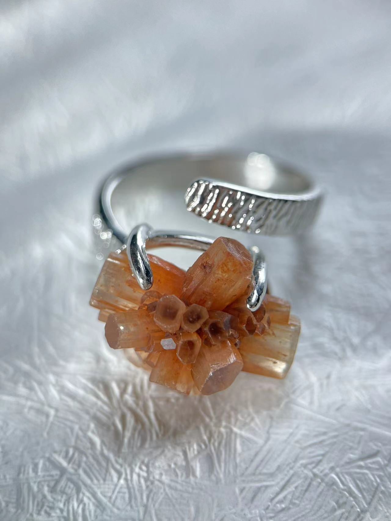 Aragonite Cluster Ring