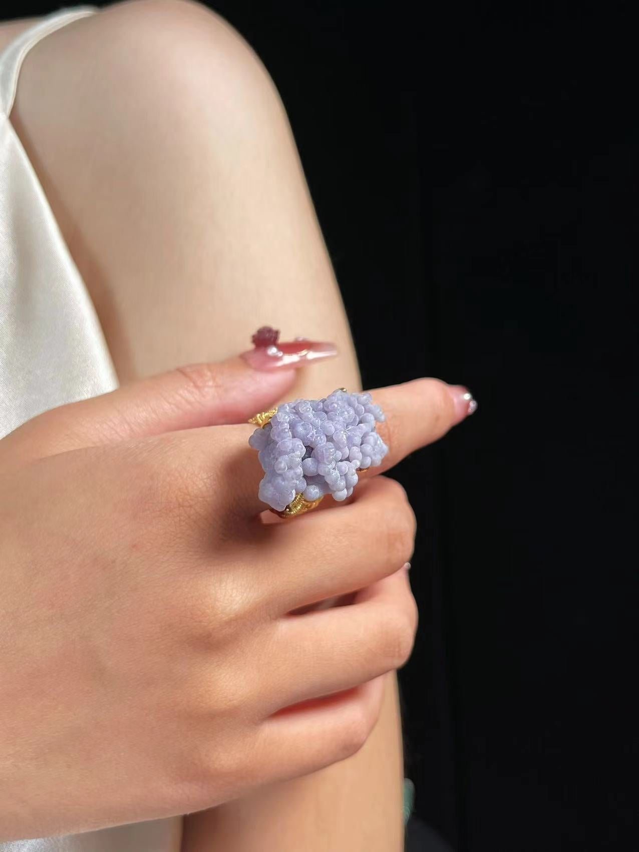 Grape Chalcedony Ring with Twist Band