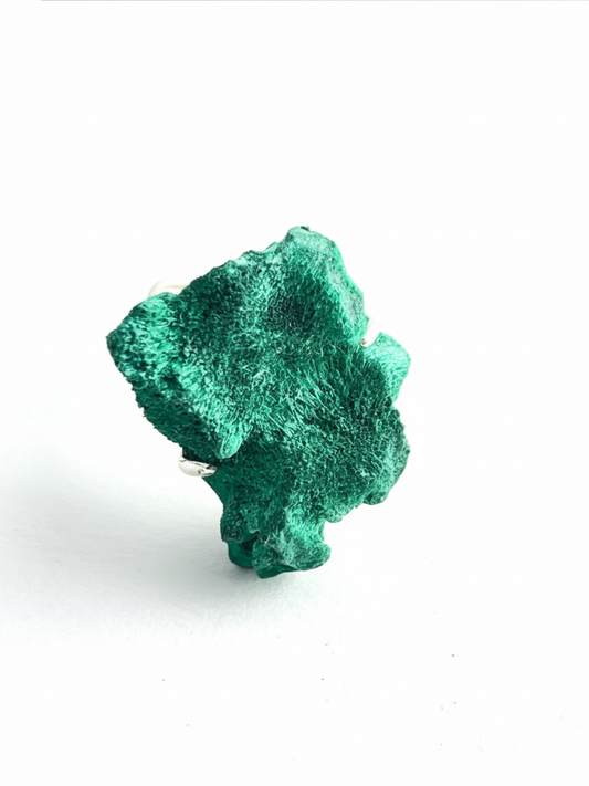 fibrous malachite crystal ring