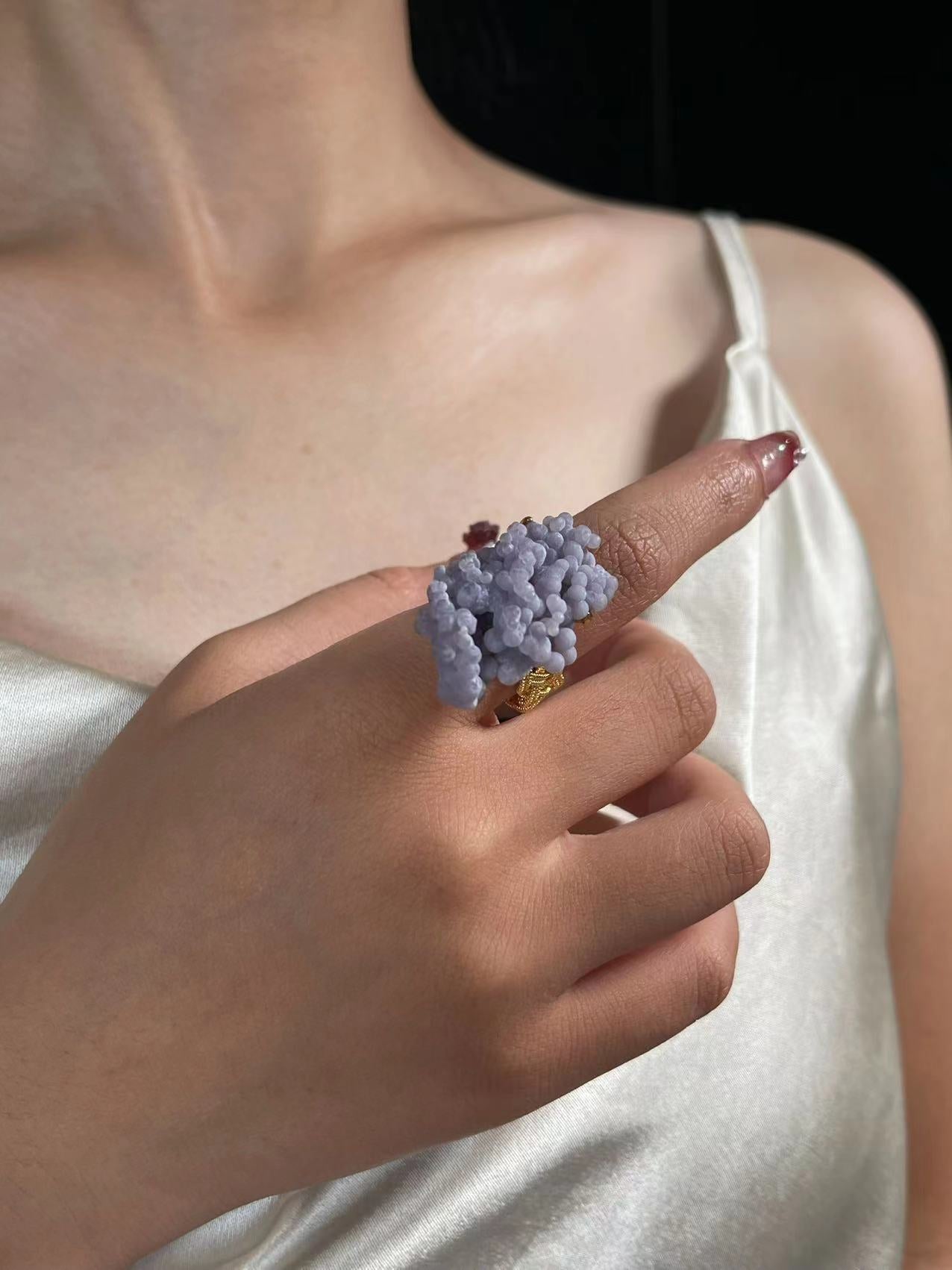 Grape Chalcedony Ring with Twist Band