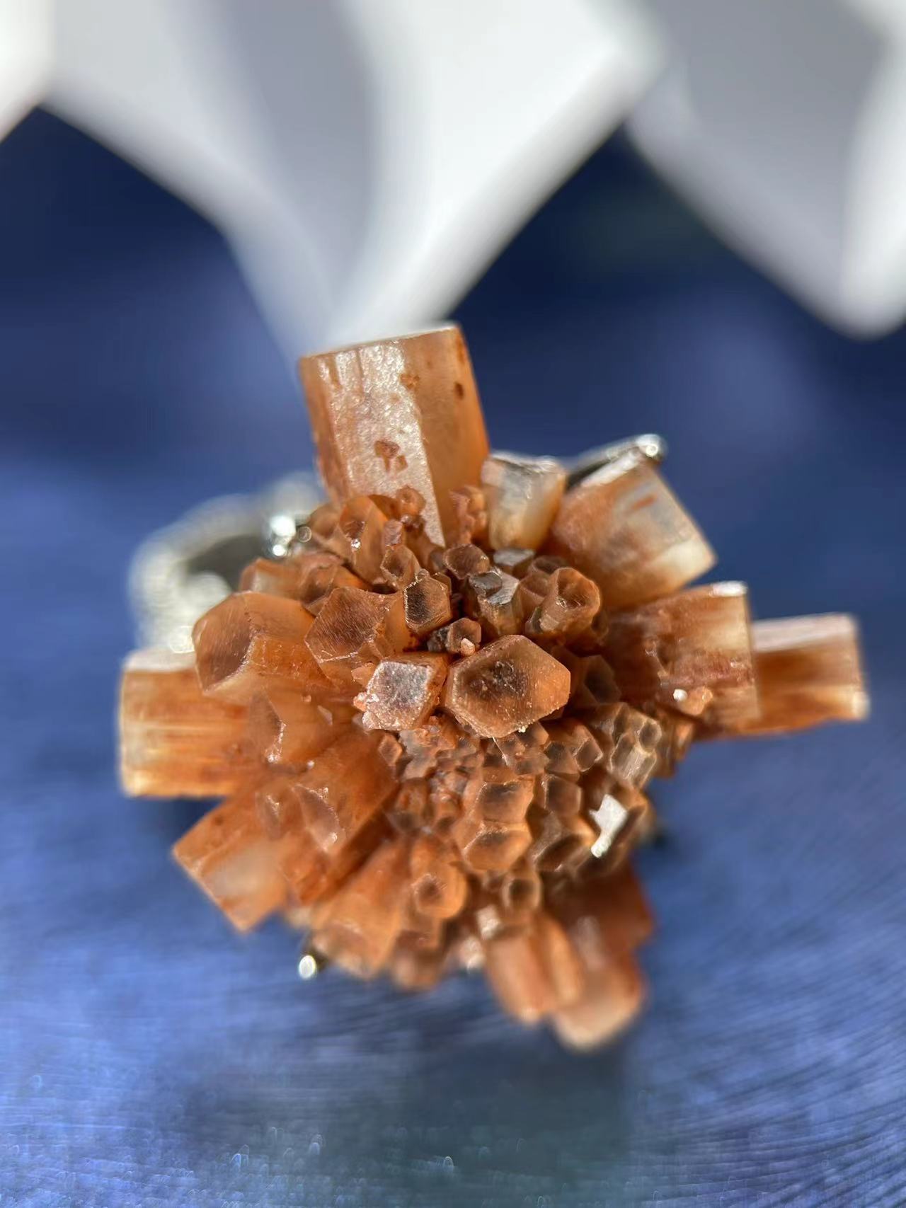 Corelight – Raw Aragonite Cluster Ring