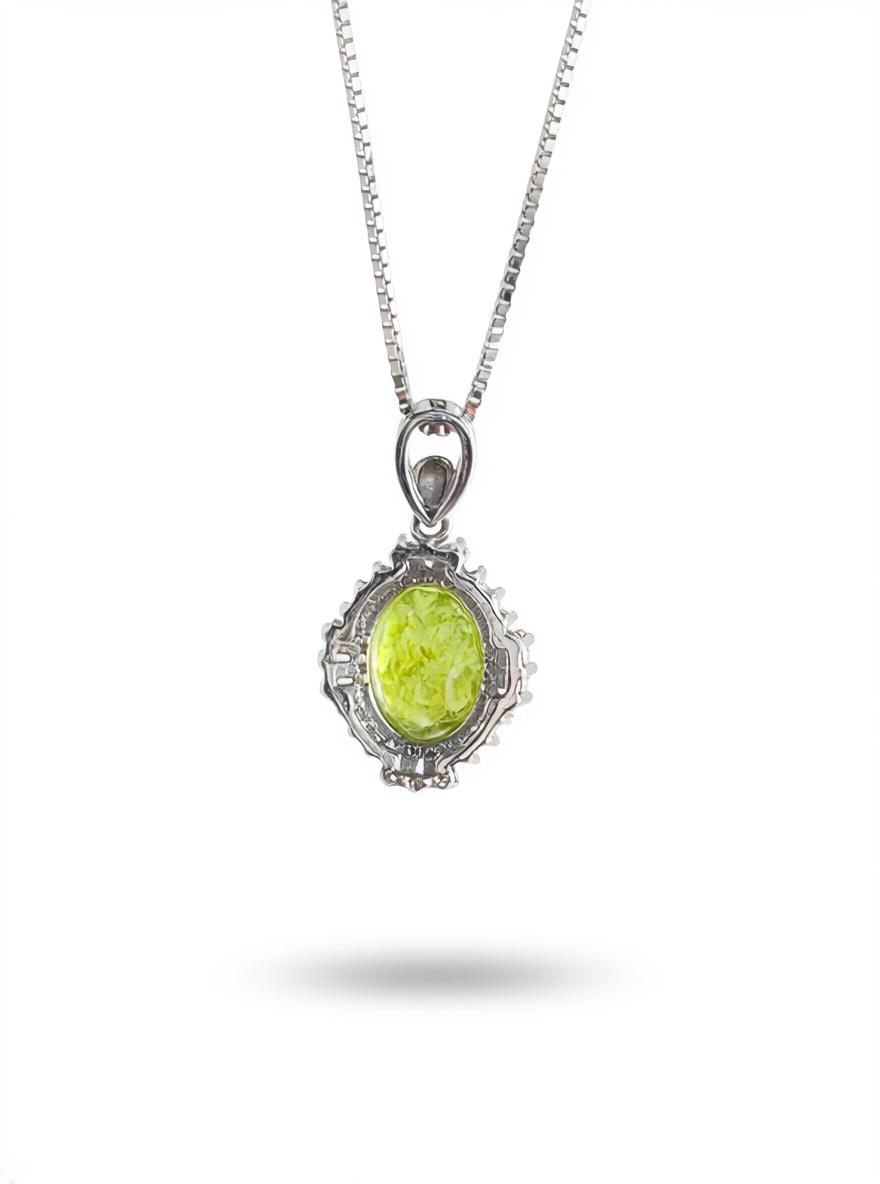 Back view of peridot necklace pendant