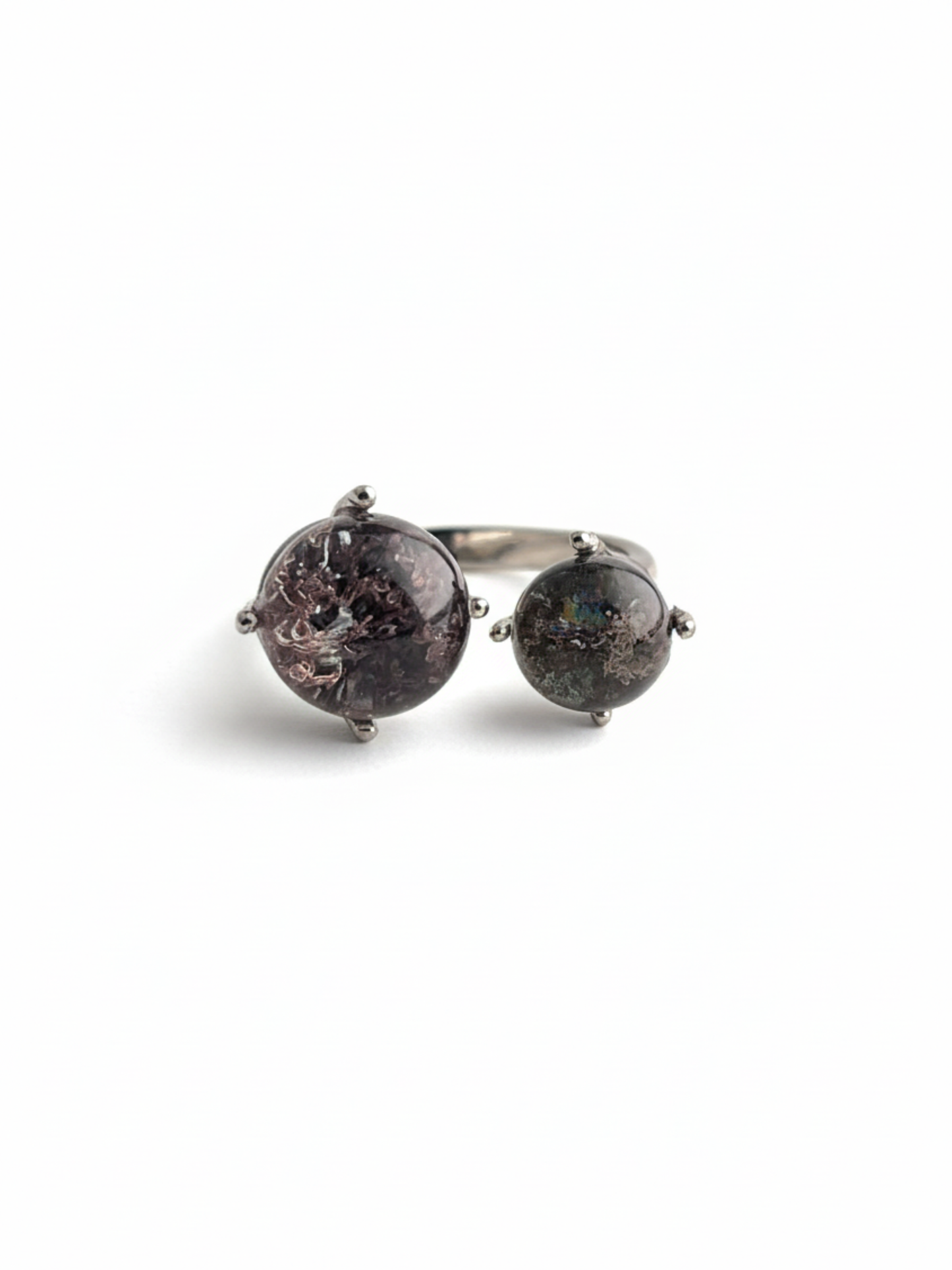 Phantom Quartz twin stone ring front view