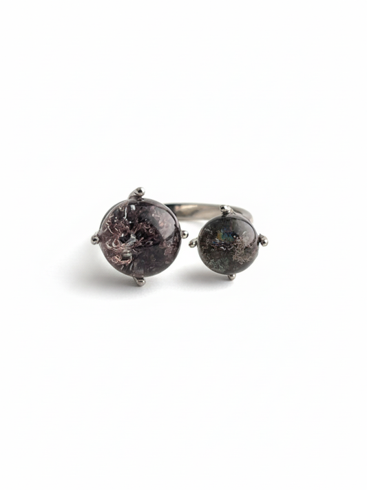 Phantom Quartz twin stone ring front view