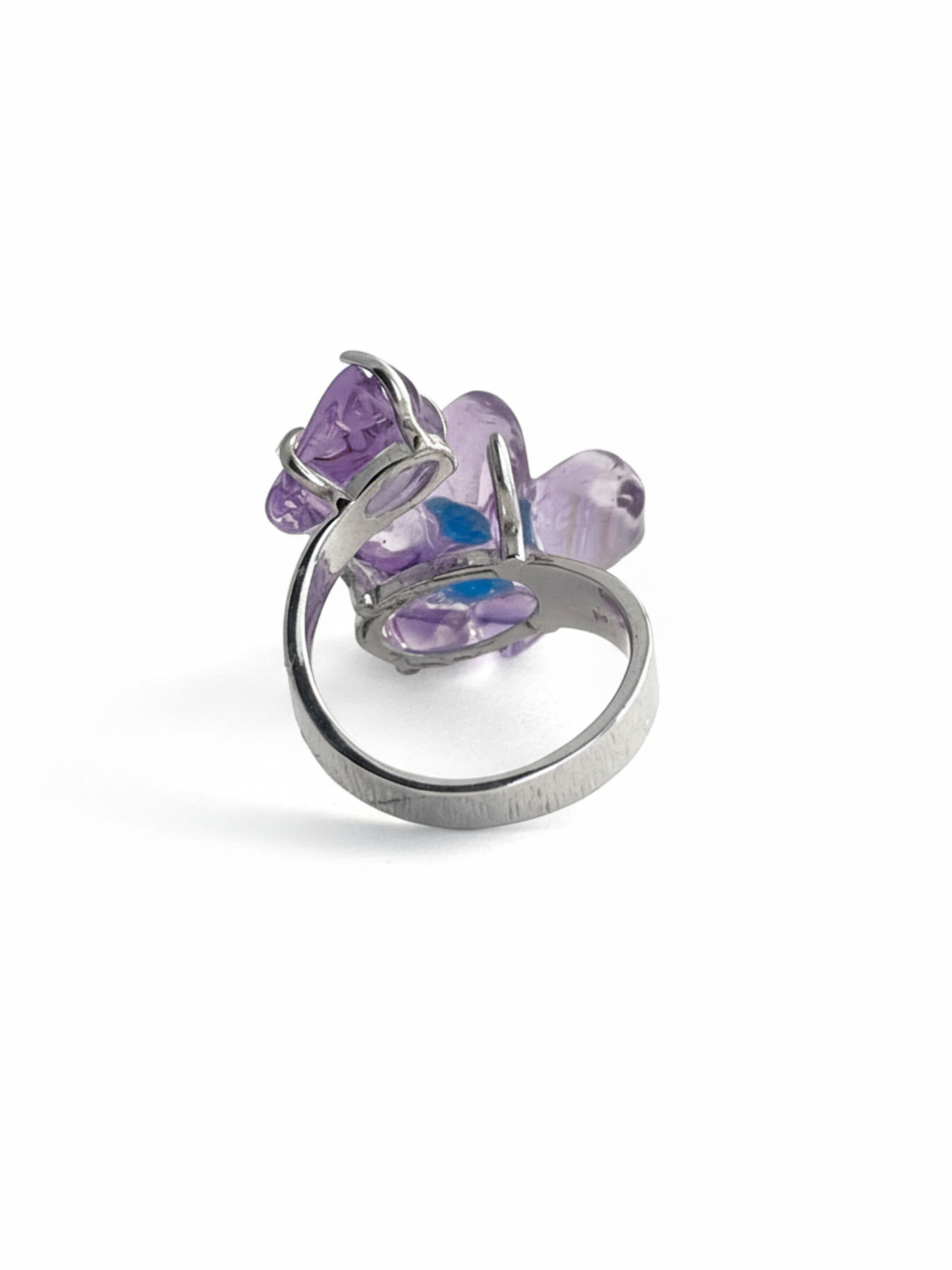 Back view of polished Amethyst flower ring with Blue Apatite