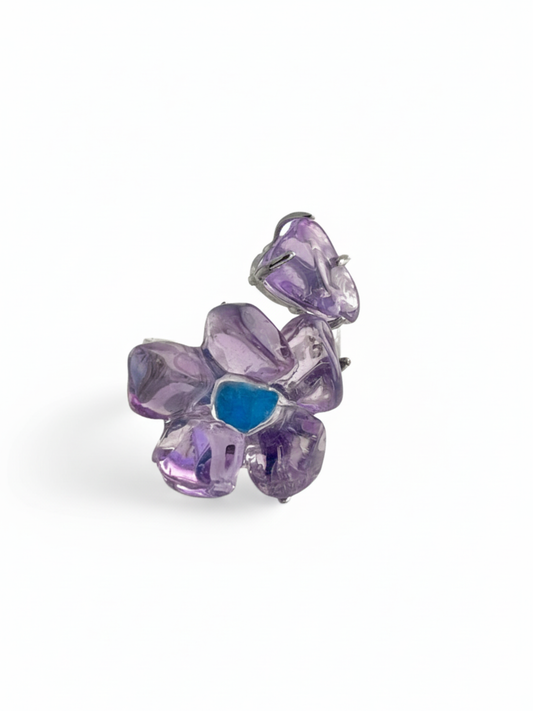 Polished Amethyst flower ring with Blue Apatite front view