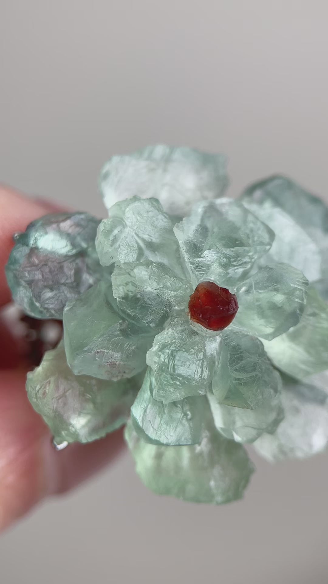 Green Quartz & Garnet Flower Ring video