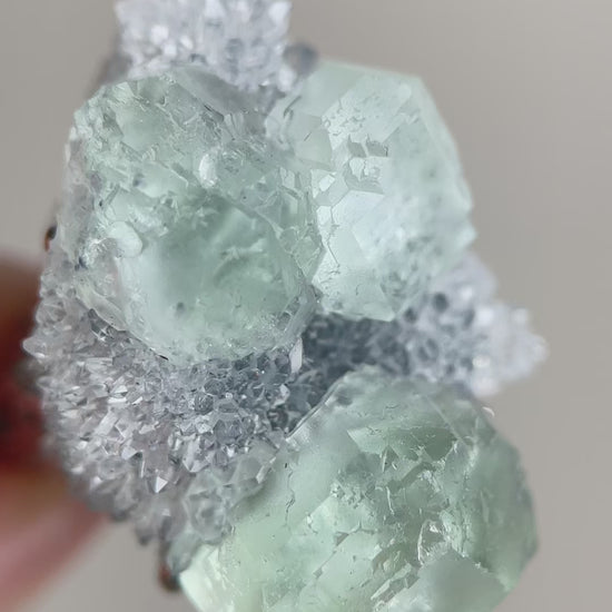 Green fluorite with quartz mineral specimen ring video