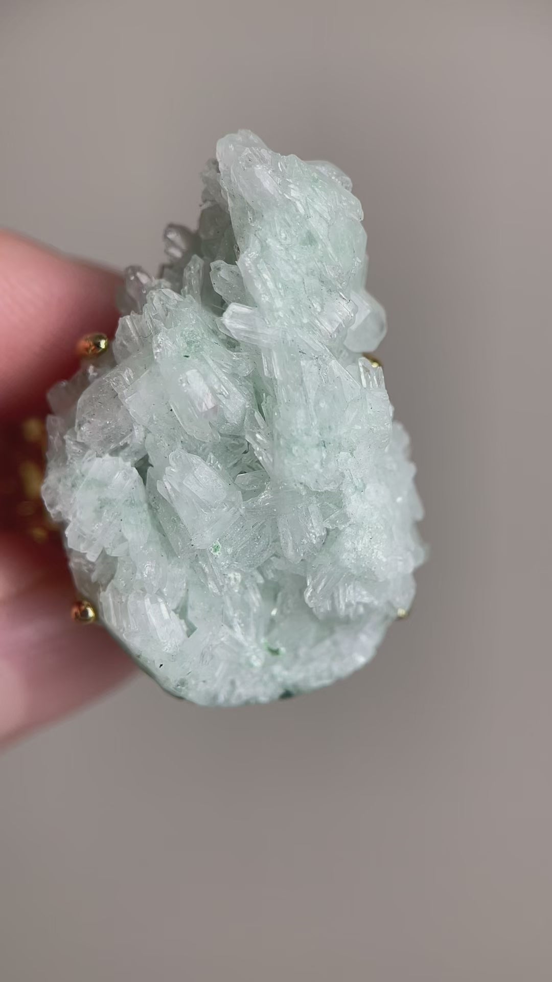 Video of green strawberry quartz ring