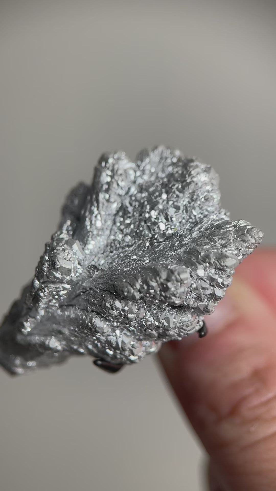 video of magnesium crystal mineral specimen ring 